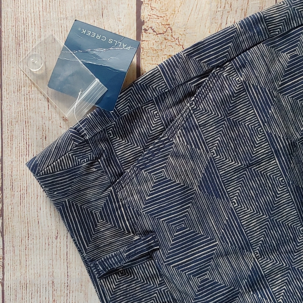 NWT FALLS CREEK PATTERN SHORTS SIZE 6 - Picture 3 of 5